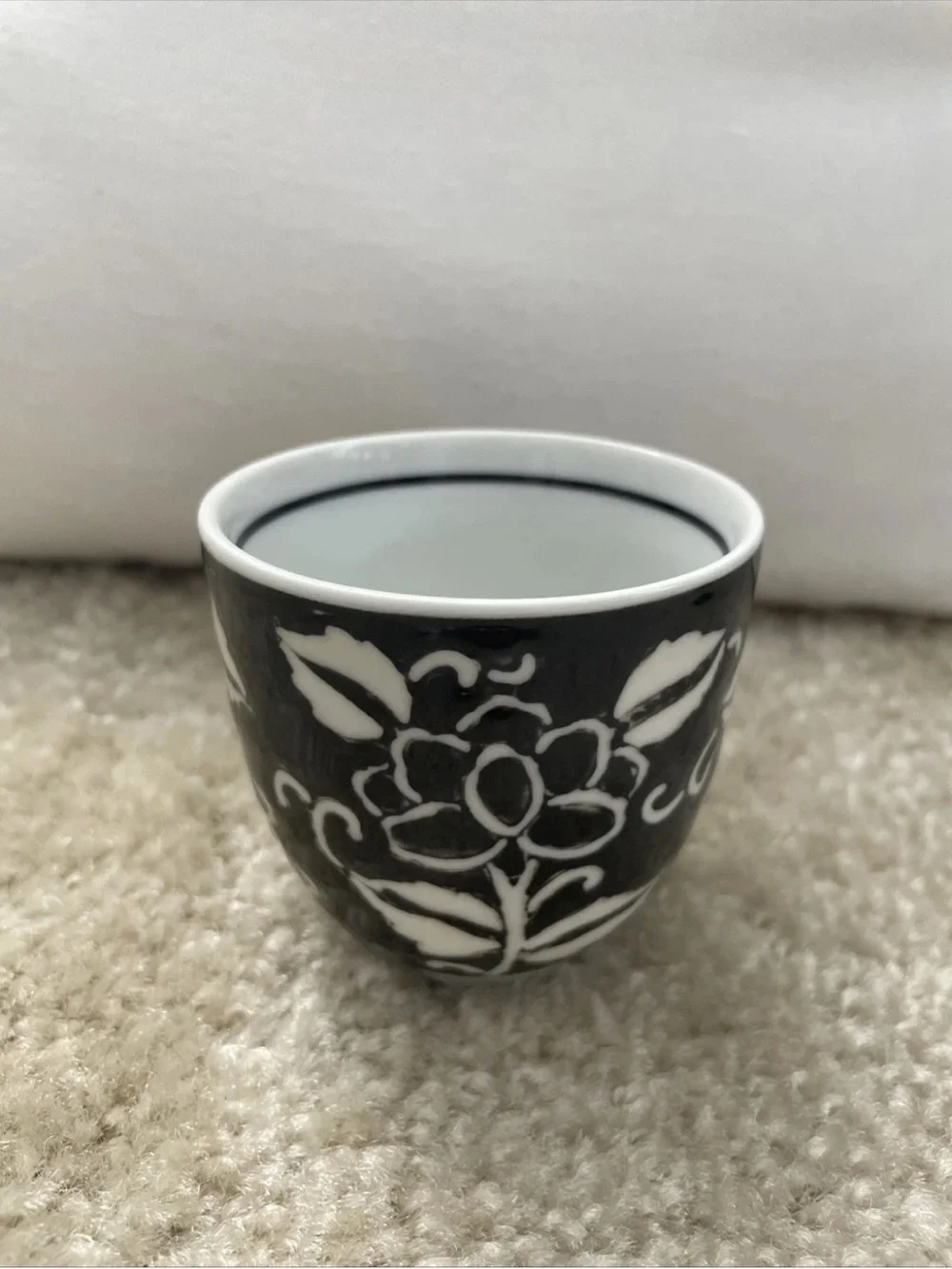 Pier 1 AKINA Teapot with 4 Cups Hand-Painted Porcelain Black & White Tea Set